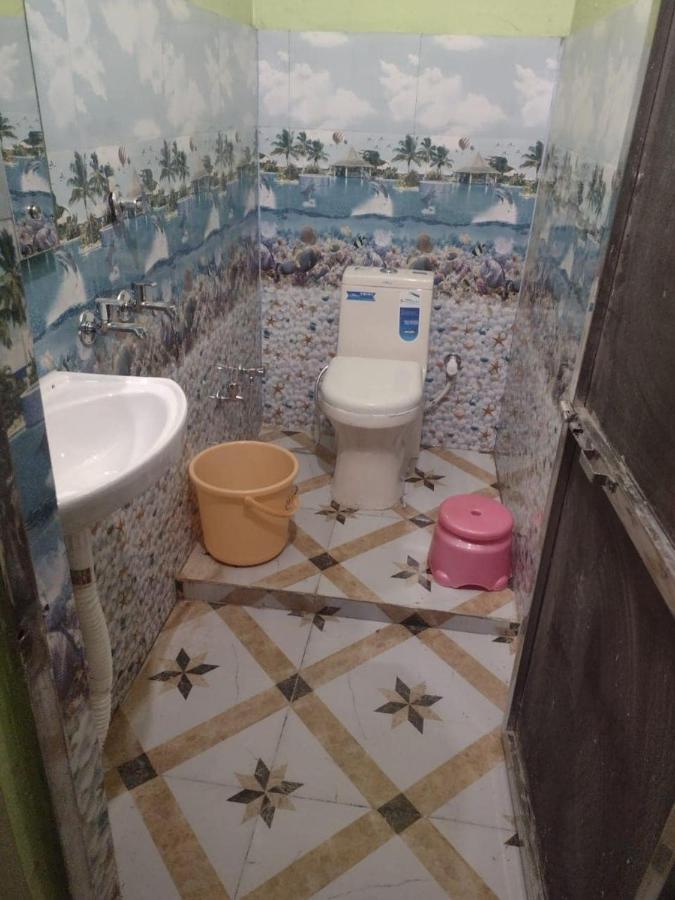Oyo 83936 Chaudhary Guest House Bulandshahr Esterno foto