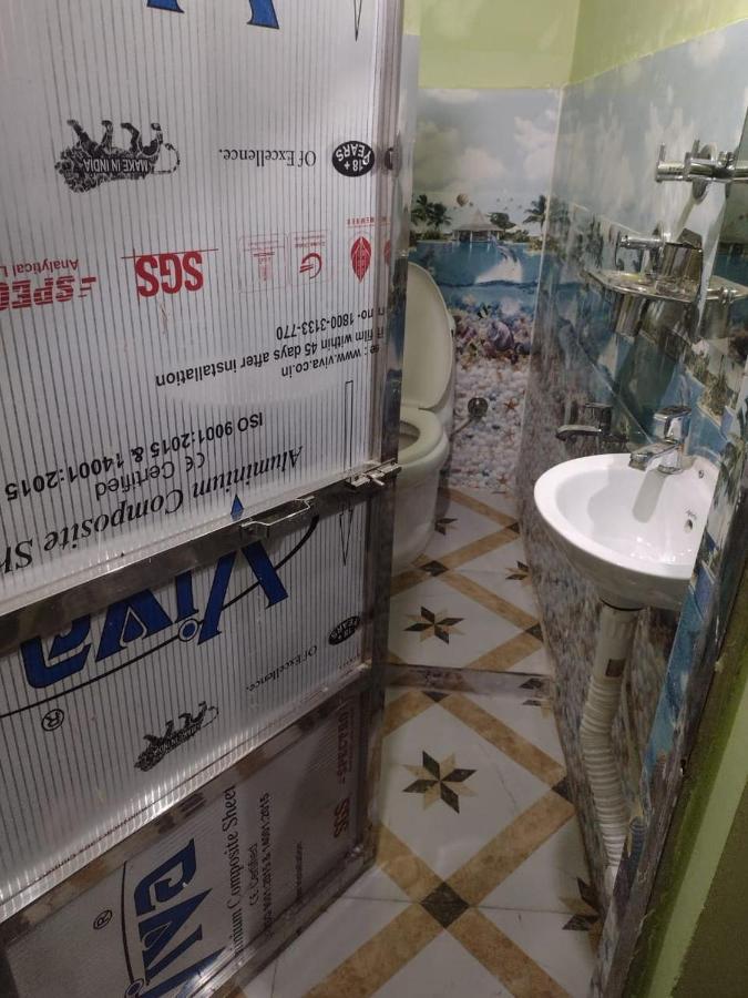 Oyo 83936 Chaudhary Guest House Bulandshahr Esterno foto