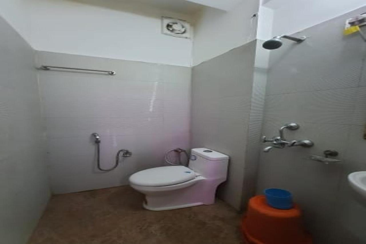 Oyo 83936 Chaudhary Guest House Bulandshahr Esterno foto